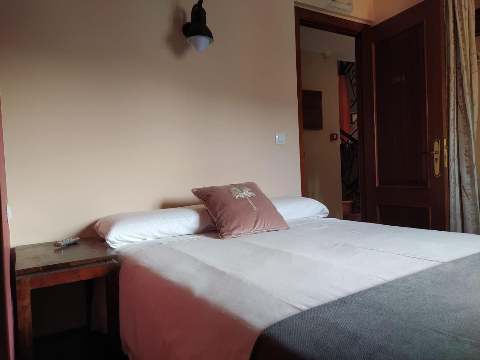Hotel Cabo Ortegal Кариньо Экстерьер фото